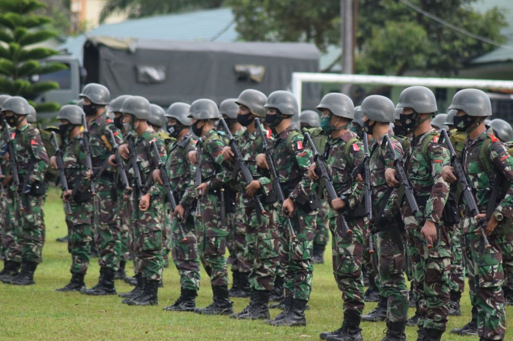 Prajurit Yonif 123 Rajawali Latihan Perang Hutan di Mandailing Natal
