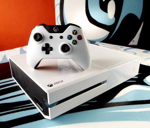 Details revealed for the new Xbox one white Special edition SmartnTechs