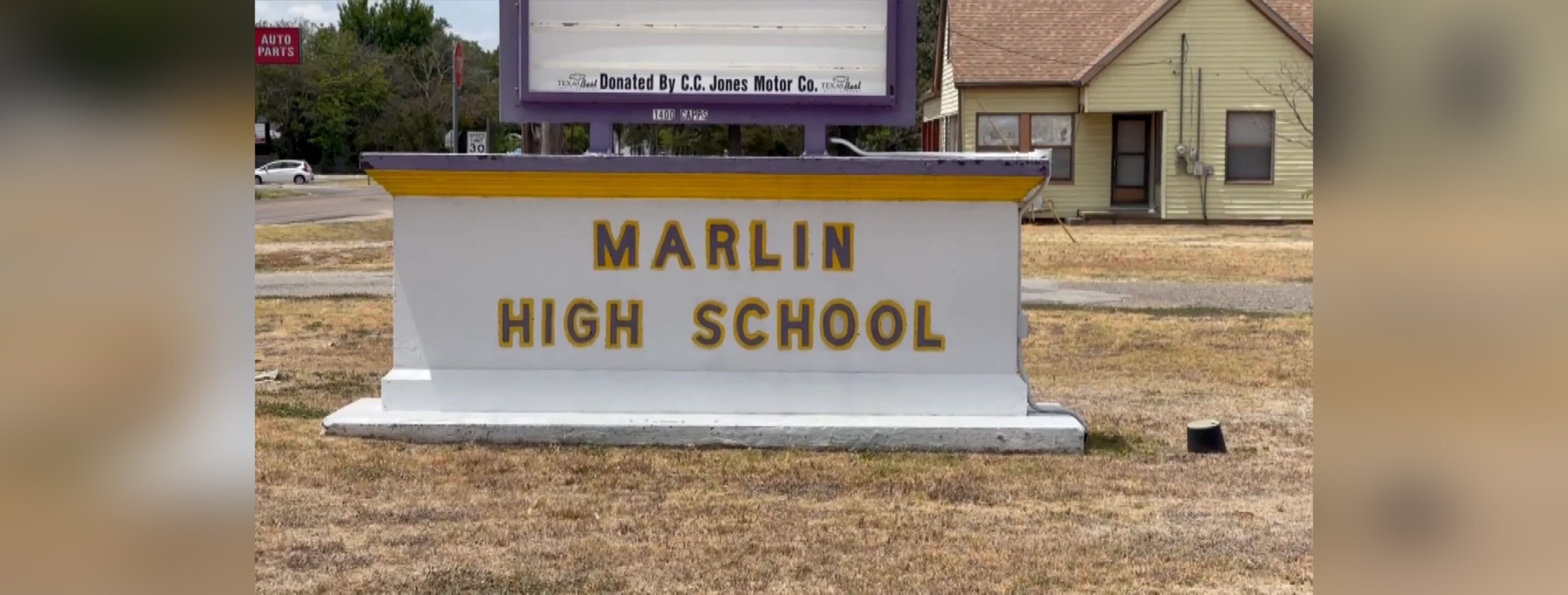 High School In Texas Postpones Graduation After Only 5 Students Met