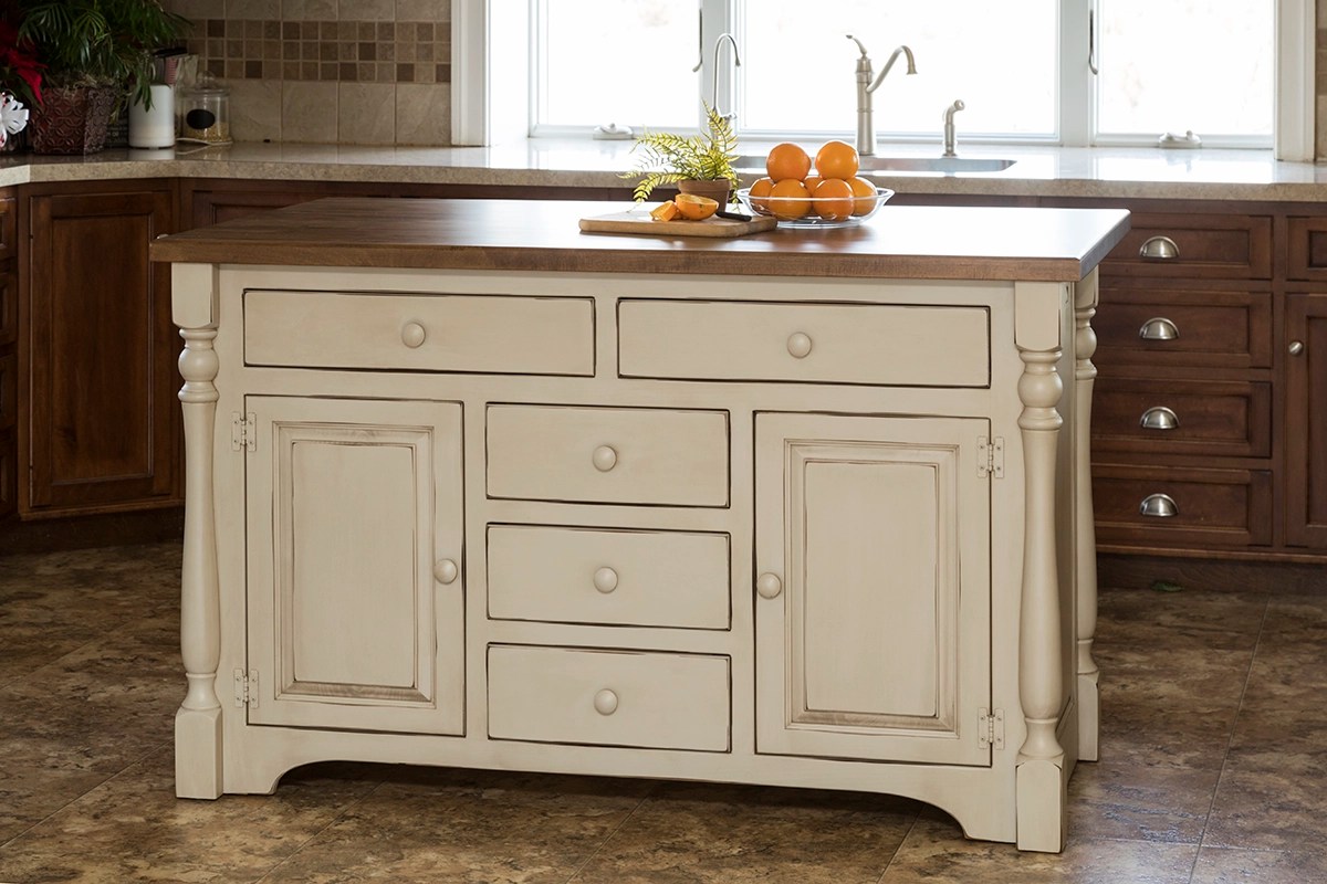 J84A 5 Drawer Island Smicksburg Furniture