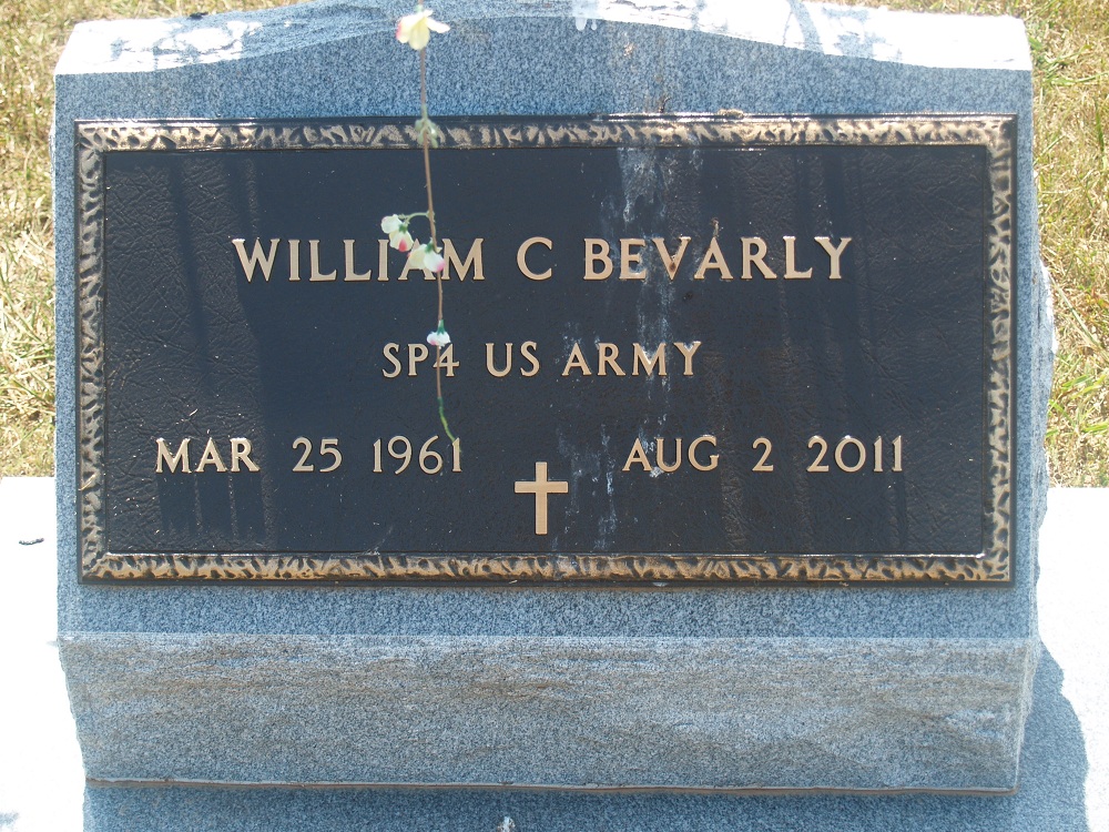 MILITARY MONUMENTS IN SMITHS GR Smiths Grove, Kentucky