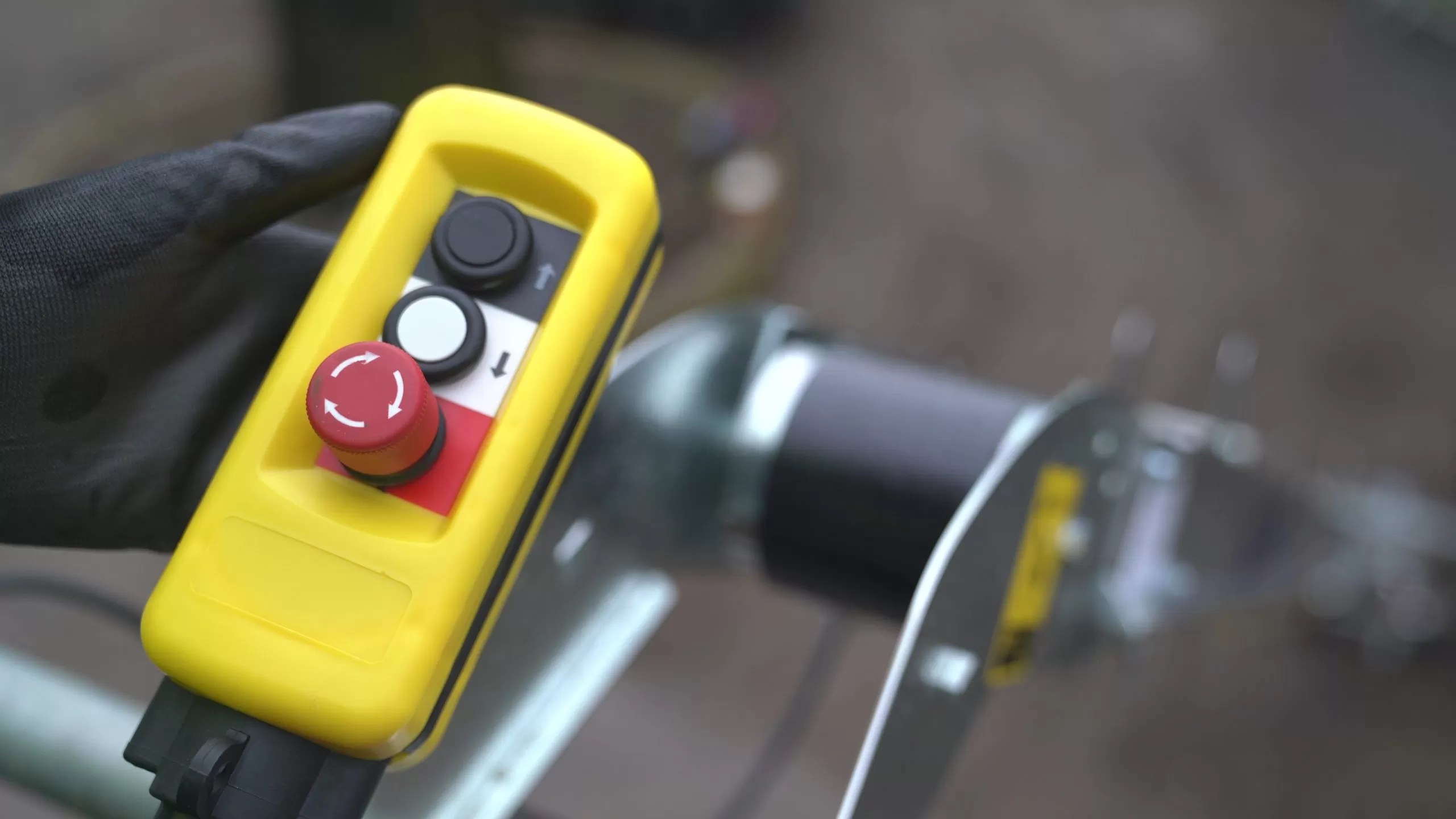 Petrol Bumpa Hoists Material Handling Smiths Hire