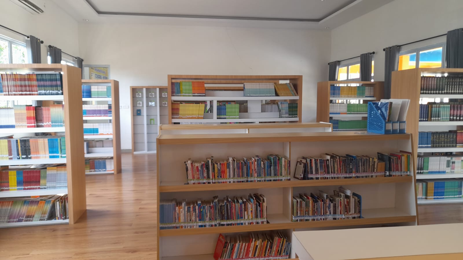 Tingkatkan Literasi, Perpustakaan SMKN 5 Batam Memiliki 2000 Eksemplar