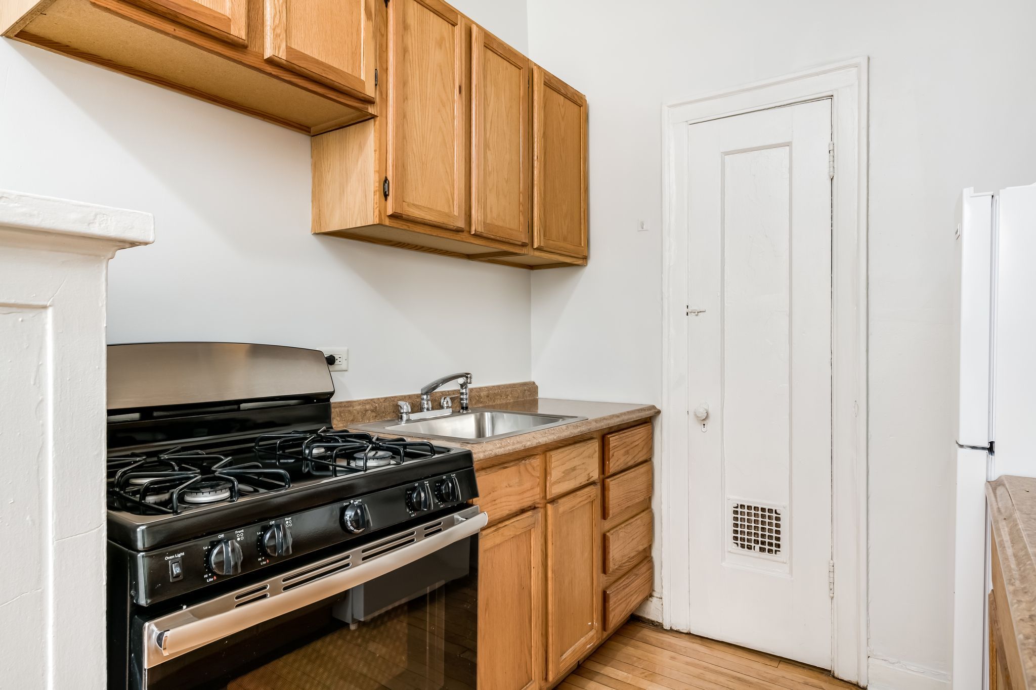 3449 North Elaine Place 108 S&M Building Management