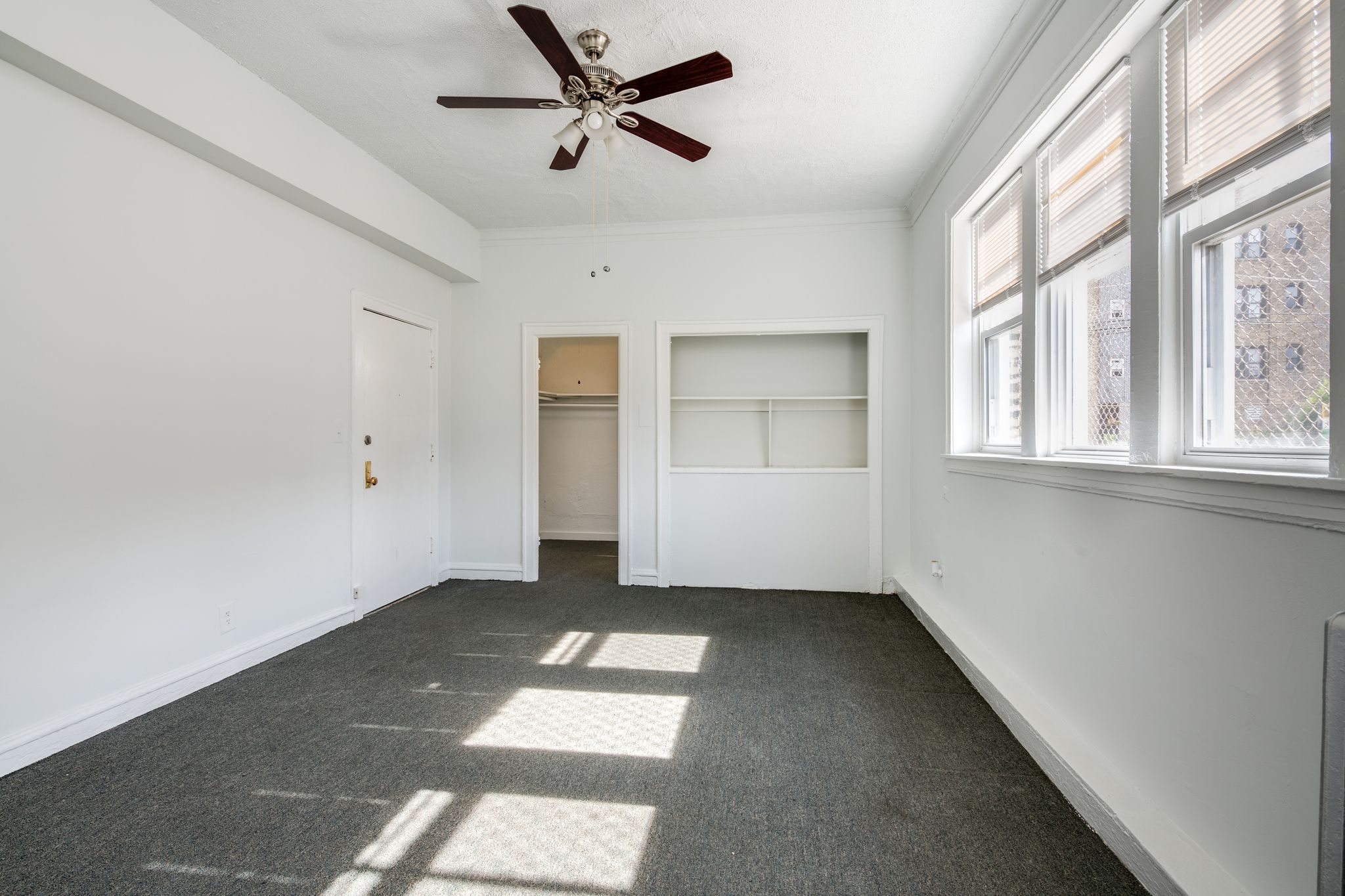 1635 West Morse Ave GW S&M Building Management