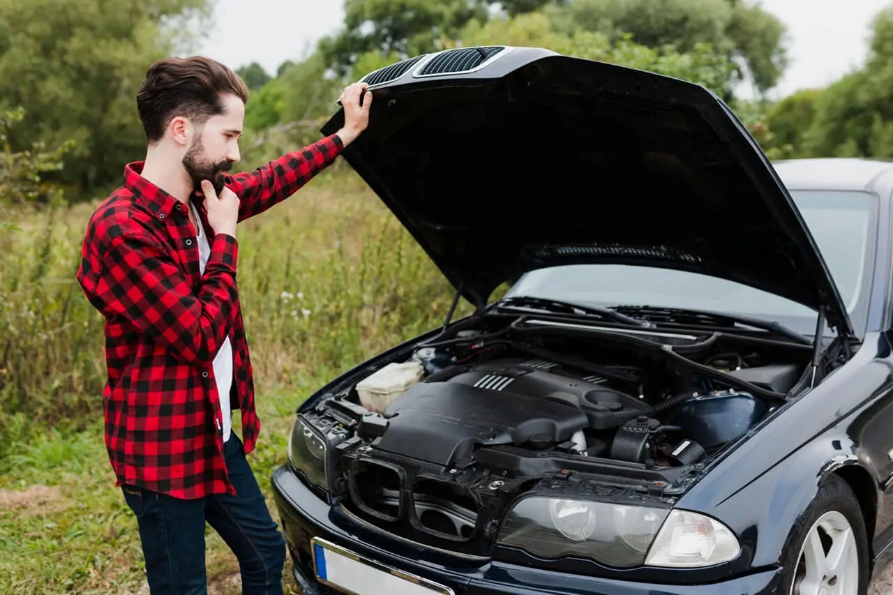 What are the First Steps When Your Car Breakdown Meddle of the Road
