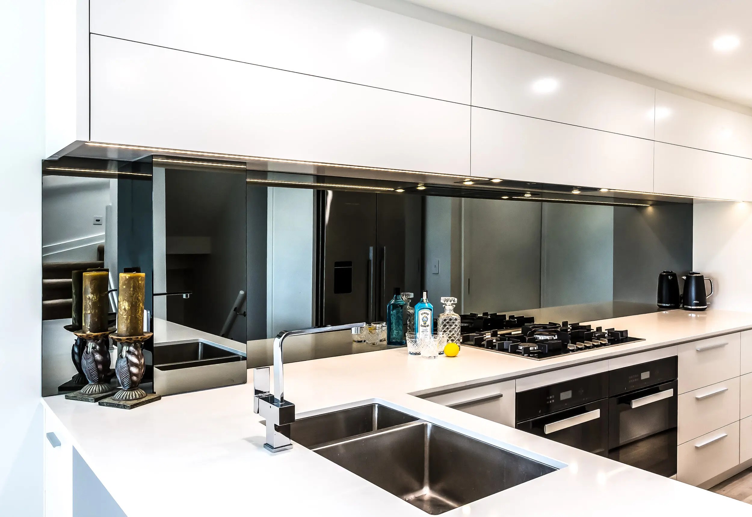 Black Smoked Mirror Splashback Elegant And Functional Smokedbyewe