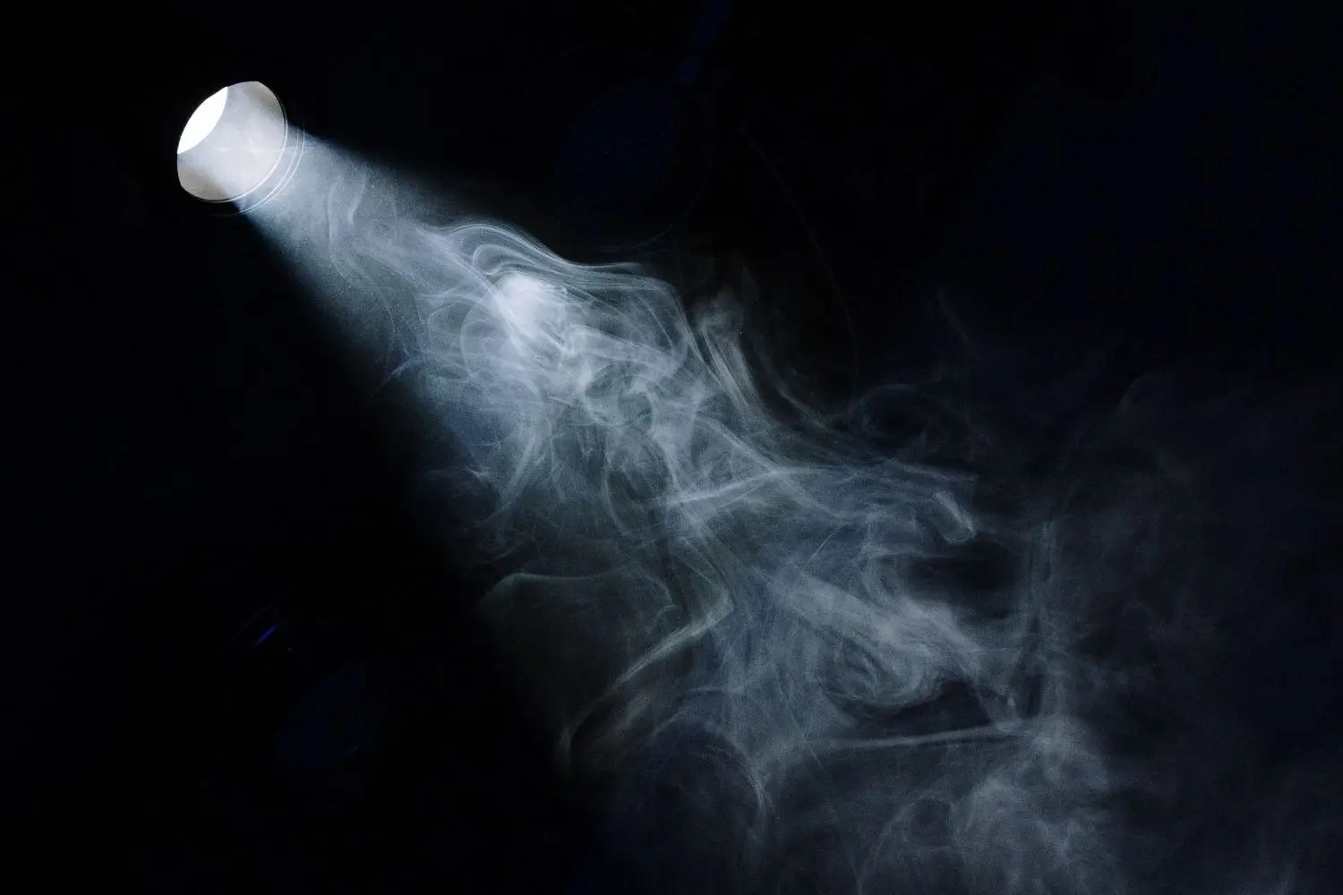 How Hotels Detect Smoking Smoke Detectors, Vape Residue, And More