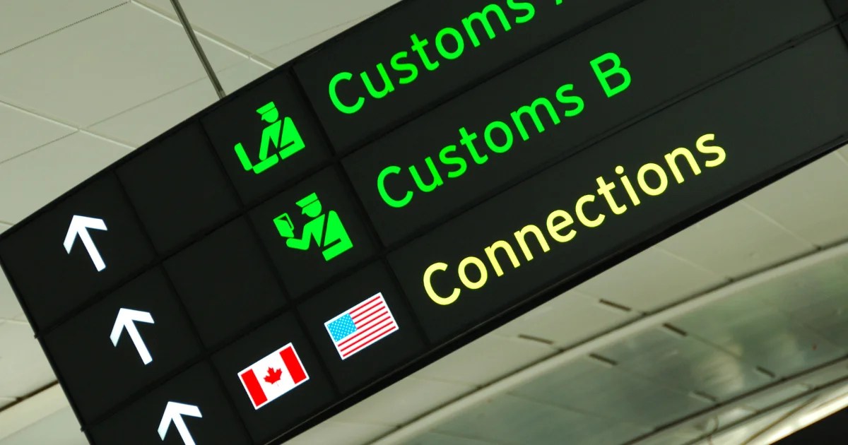 Can You Bring Cigarettes on a Plane? Smokes Canada