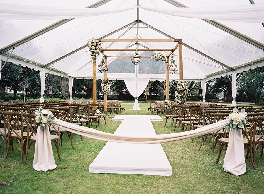 Elegant Southern Winter Wedding at Lowndes Grove