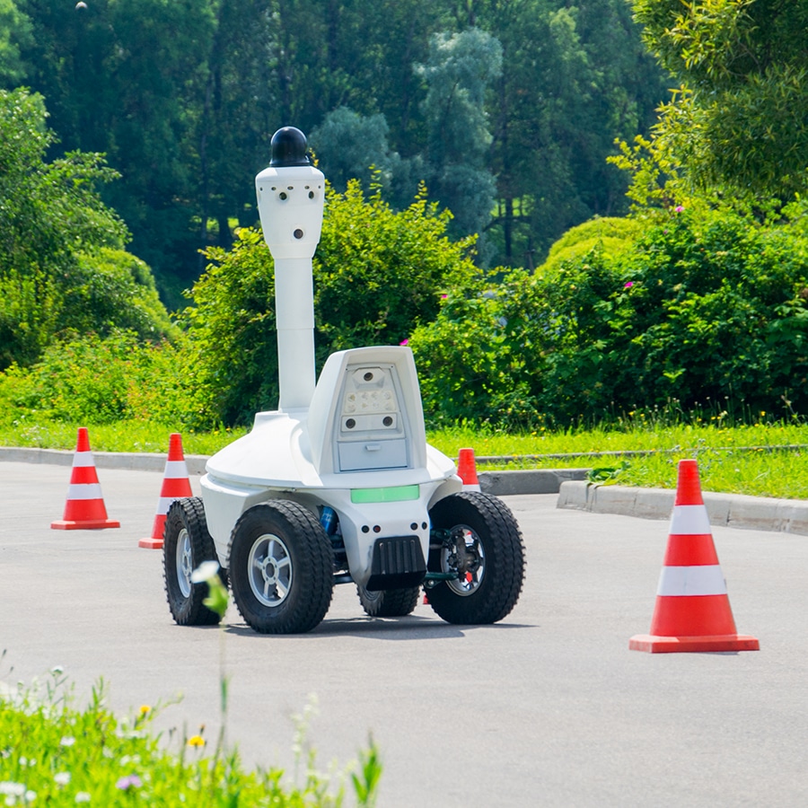 Autonomous Unmanned Ground Vehicle middle size UGV outdoor mobile robot AMR