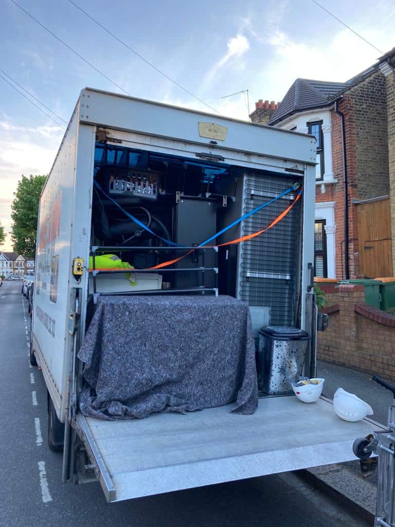Hackney Removals SMS Man and Van