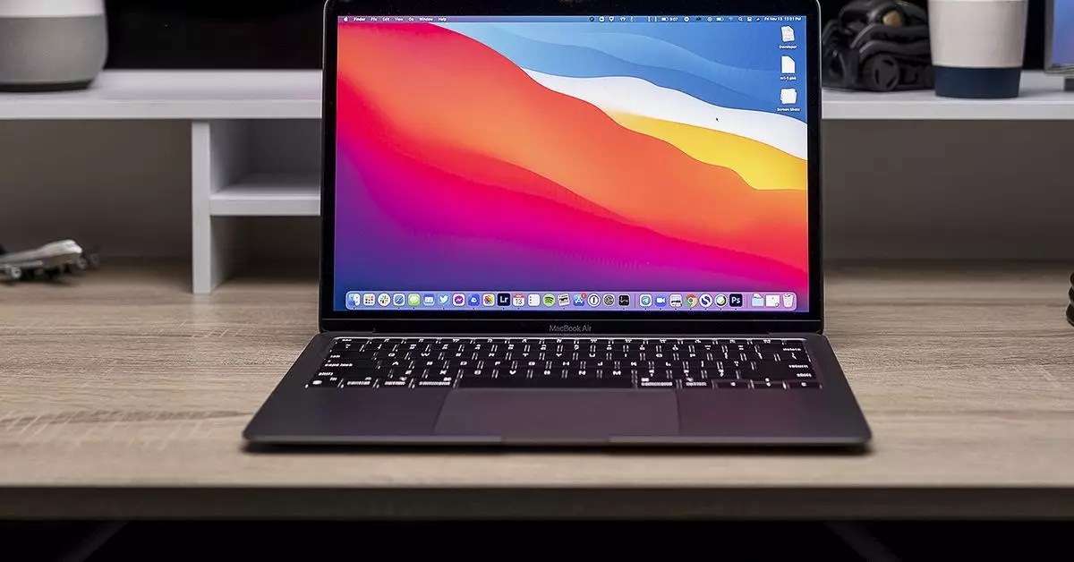 Apple’s M1 MacBook Air Available at a Discounted Price from Walmart and Best Buy