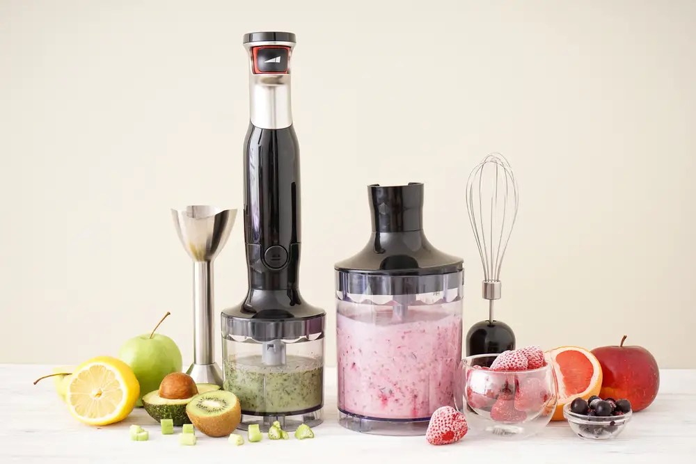 How to Use a Hand Blender Correctly Snact