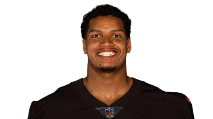 Isaac rochell net worth 2025