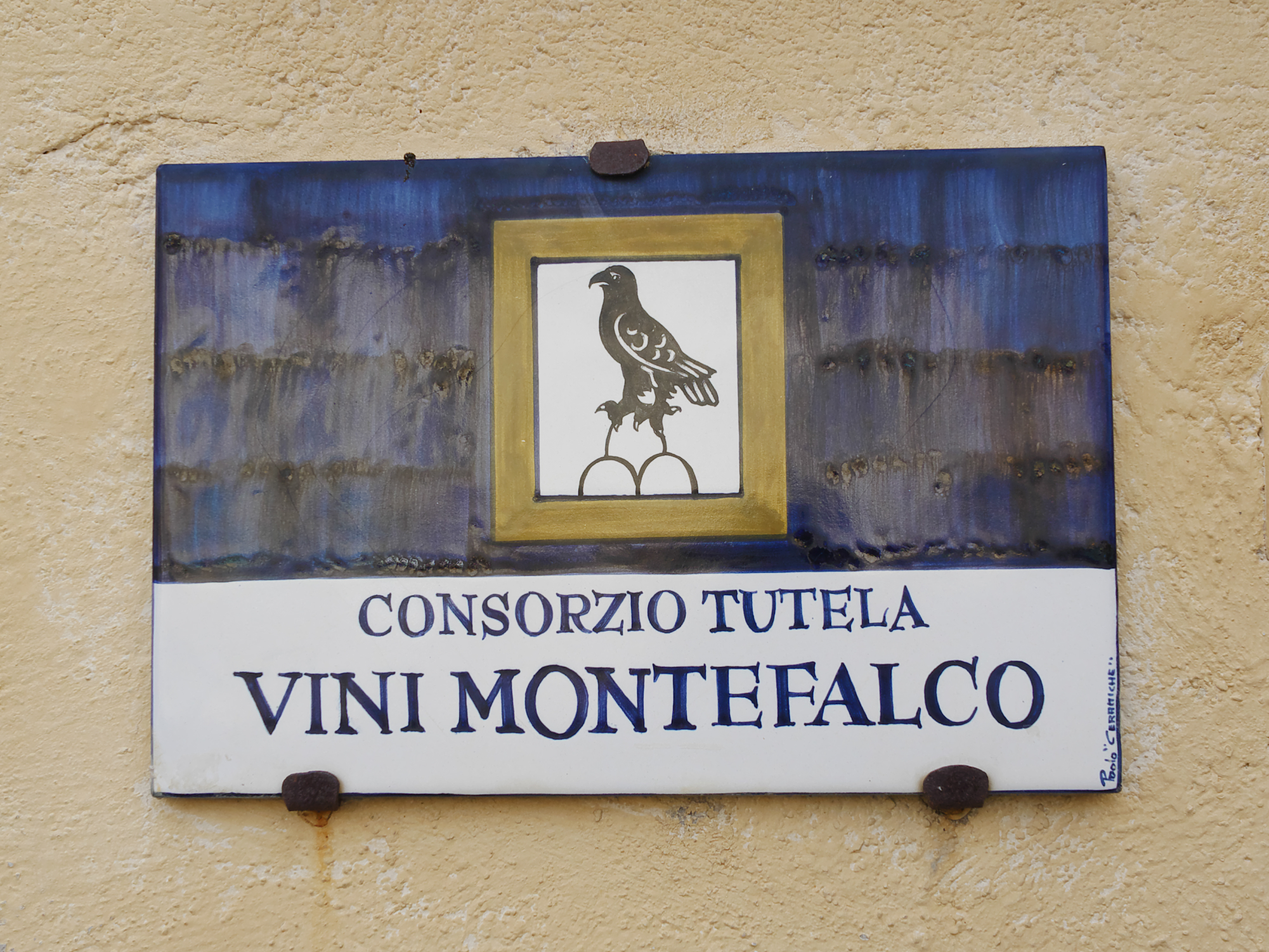 Sign of the Consorzio Tutela Vini Montefalco