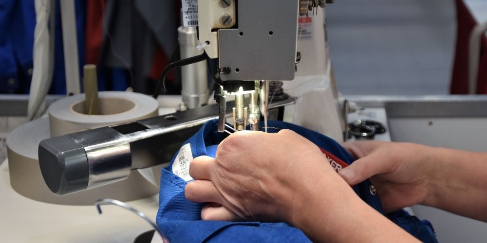 Janome HD1000 VS HD 3000 Snazzy Needle // Sewing Simplified