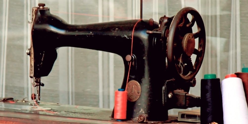 Sewing FAQ's Snazzy Needle // Sewing Simplified