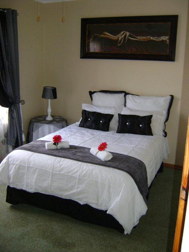 Queens Villas Secure Your Holiday, SelfCatering, or Bed and
