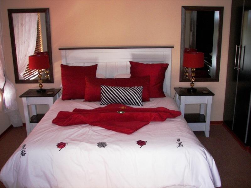 De Home Ekhaya Guest House Secure Your Hotel, SelfCatering, or Bed