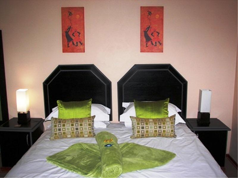 De Home Ekhaya Guest House Secure Your Hotel, SelfCatering, or Bed