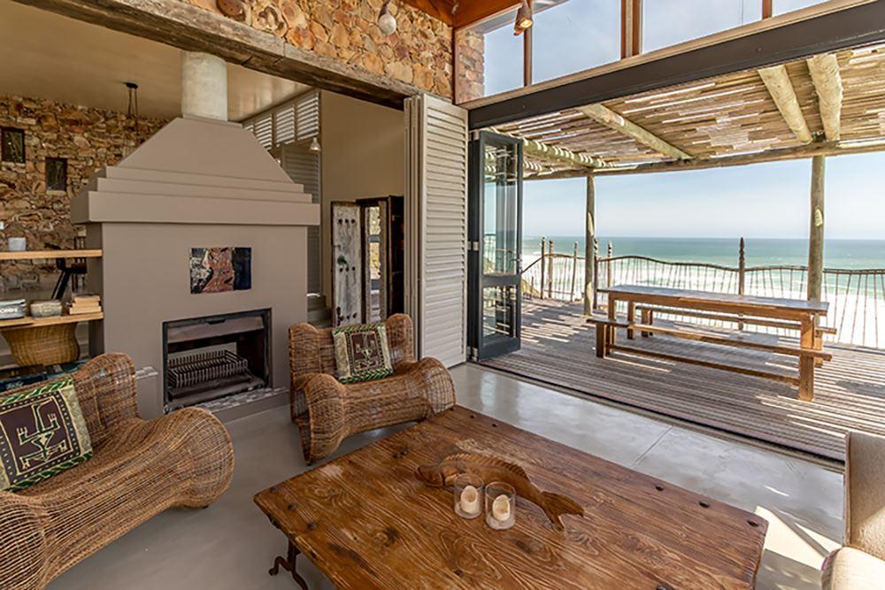 Misty Cliffs Cliffhouse