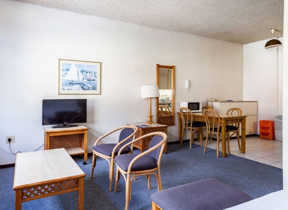 Gardens Centre Holiday Apartments Secure Your Holiday, SelfCatering