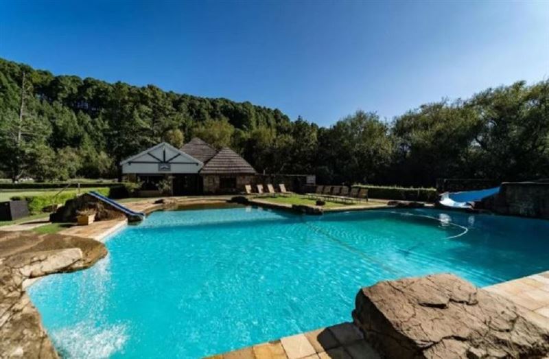 Gooderson Drakensberg Gardens Golf & Spa Resort Budget