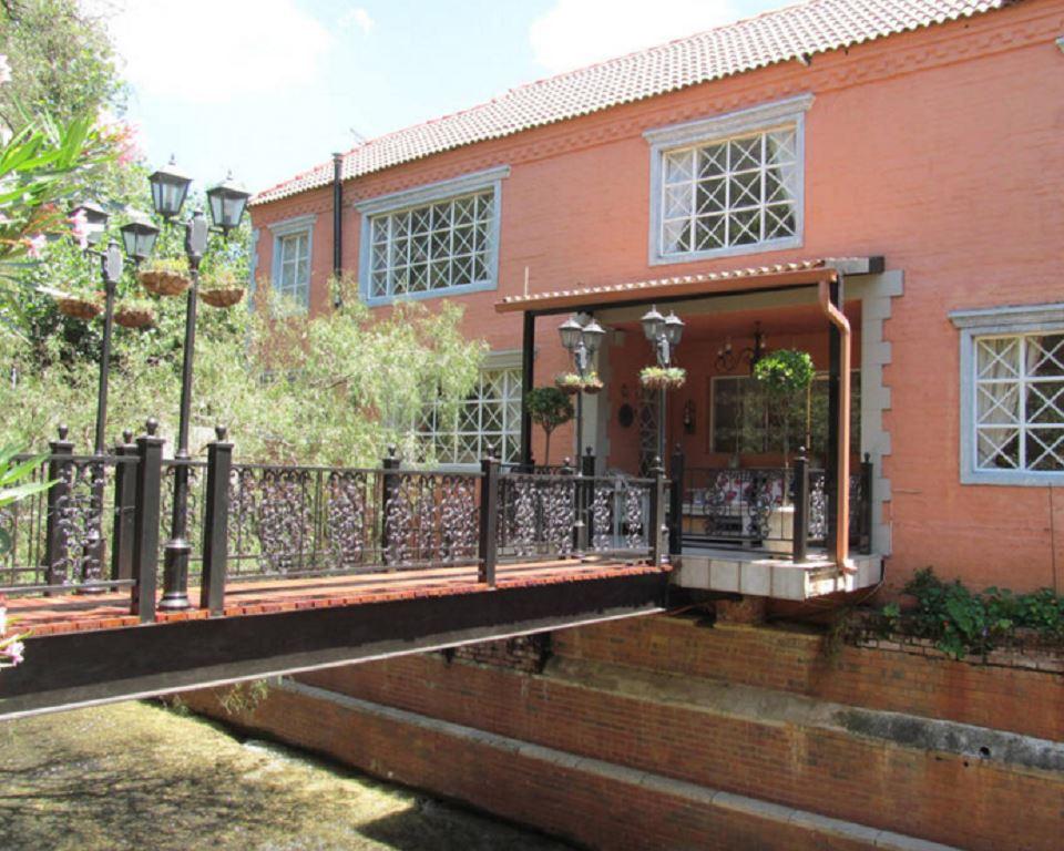 Bridge House Guest House Secure Your Holiday, SelfCatering, or Bed