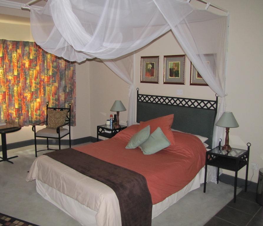 Leslie Lodge Get the Best Deal Book SelfCatering or