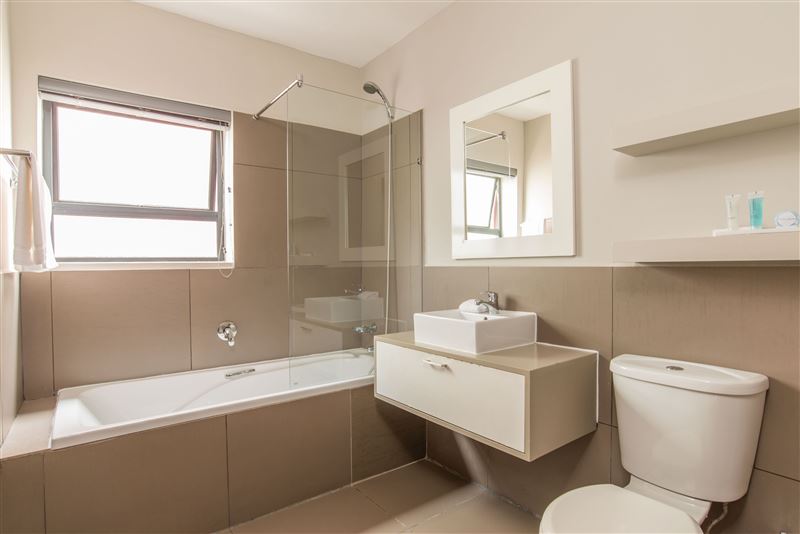 Burgundy Luxury Apartments Affordable Deals Book SelfCatering or