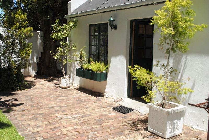 La Provence Vineyard Cottages Get the Best Deal Book