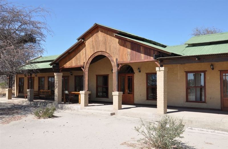 Kalahari Manor Book Your Dream SelfCatering or Bed and Breakfast Now!
