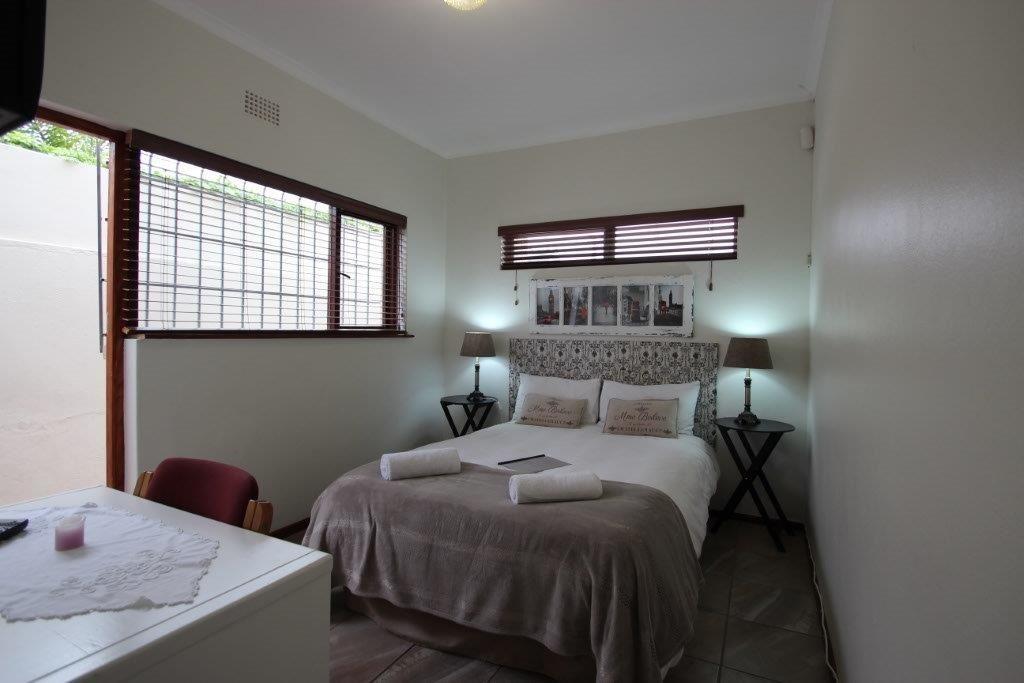 12 on Beach Guest House