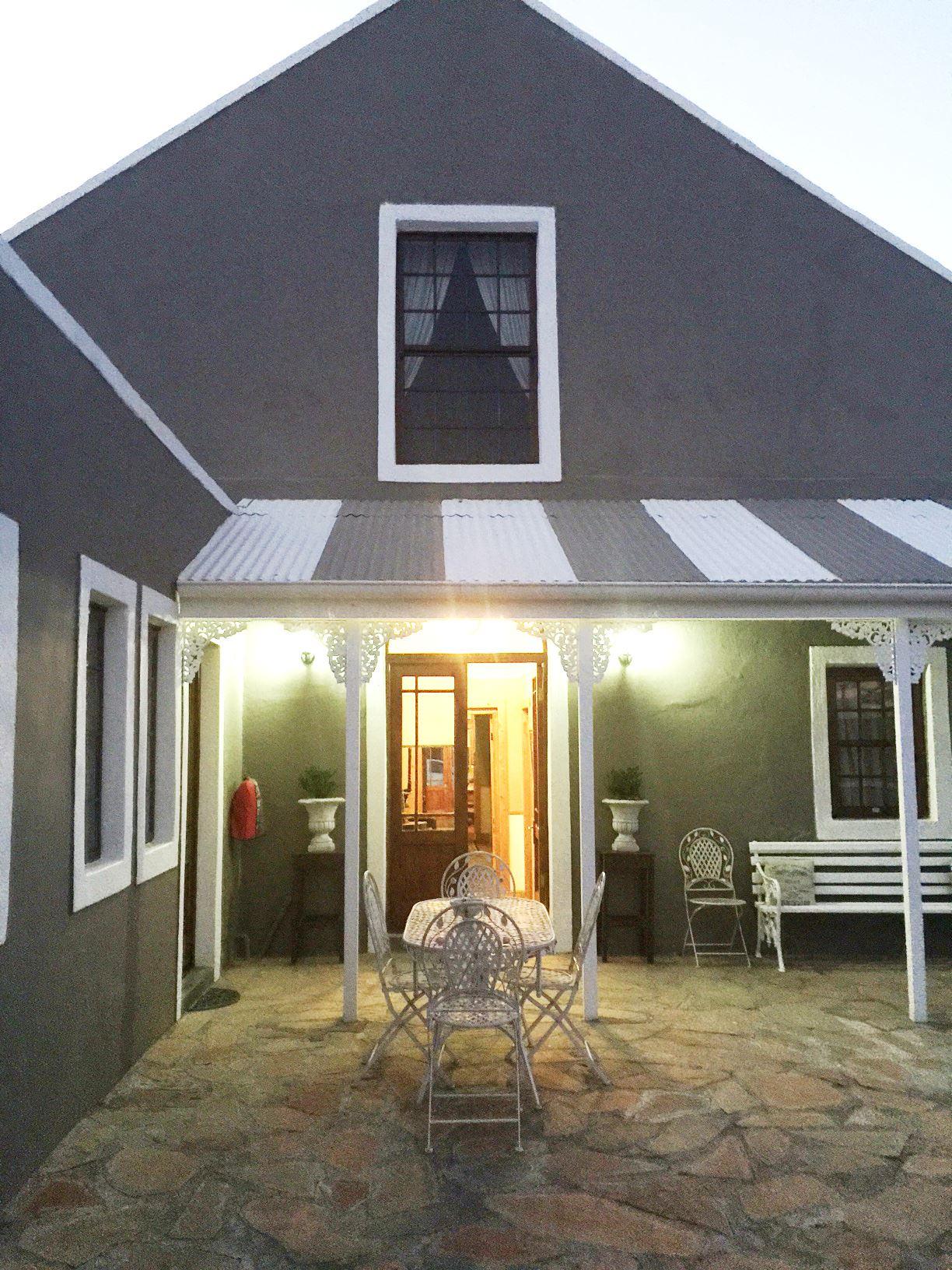 Lord Carnarvon Guesthouse Affordable Deals Book SelfCatering or