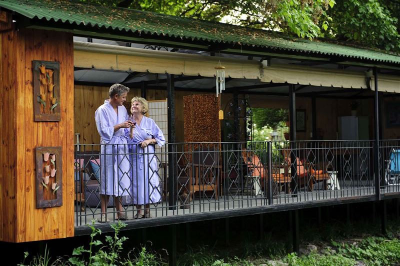 2 Night Couples Romantic Weekend Package