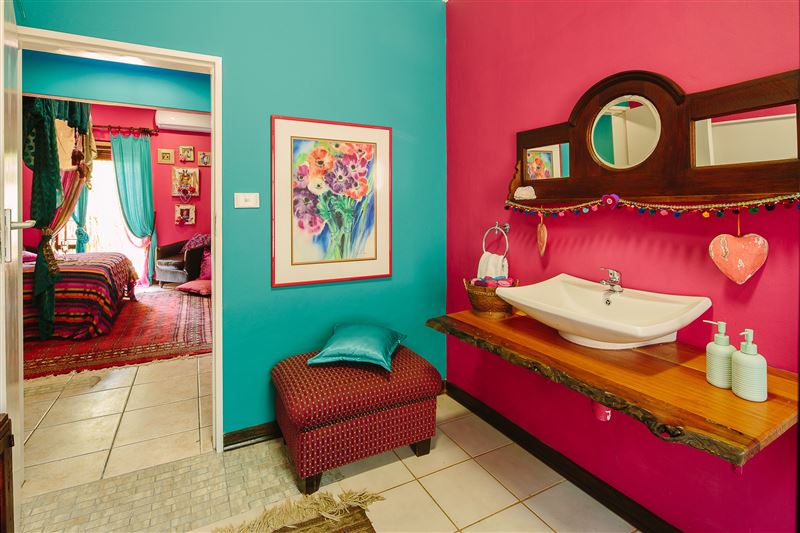 The Art Guesthouse