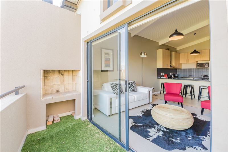 Somerset Links Business Apartment