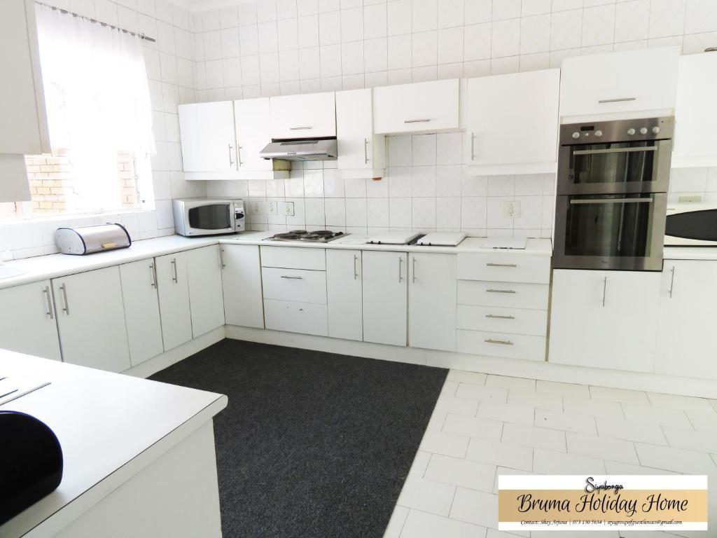 Bruma Holiday Home Secure Your Holiday, SelfCatering, or Bed and