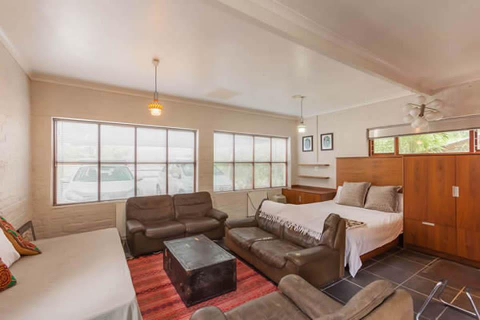 Lovell House and Cottage