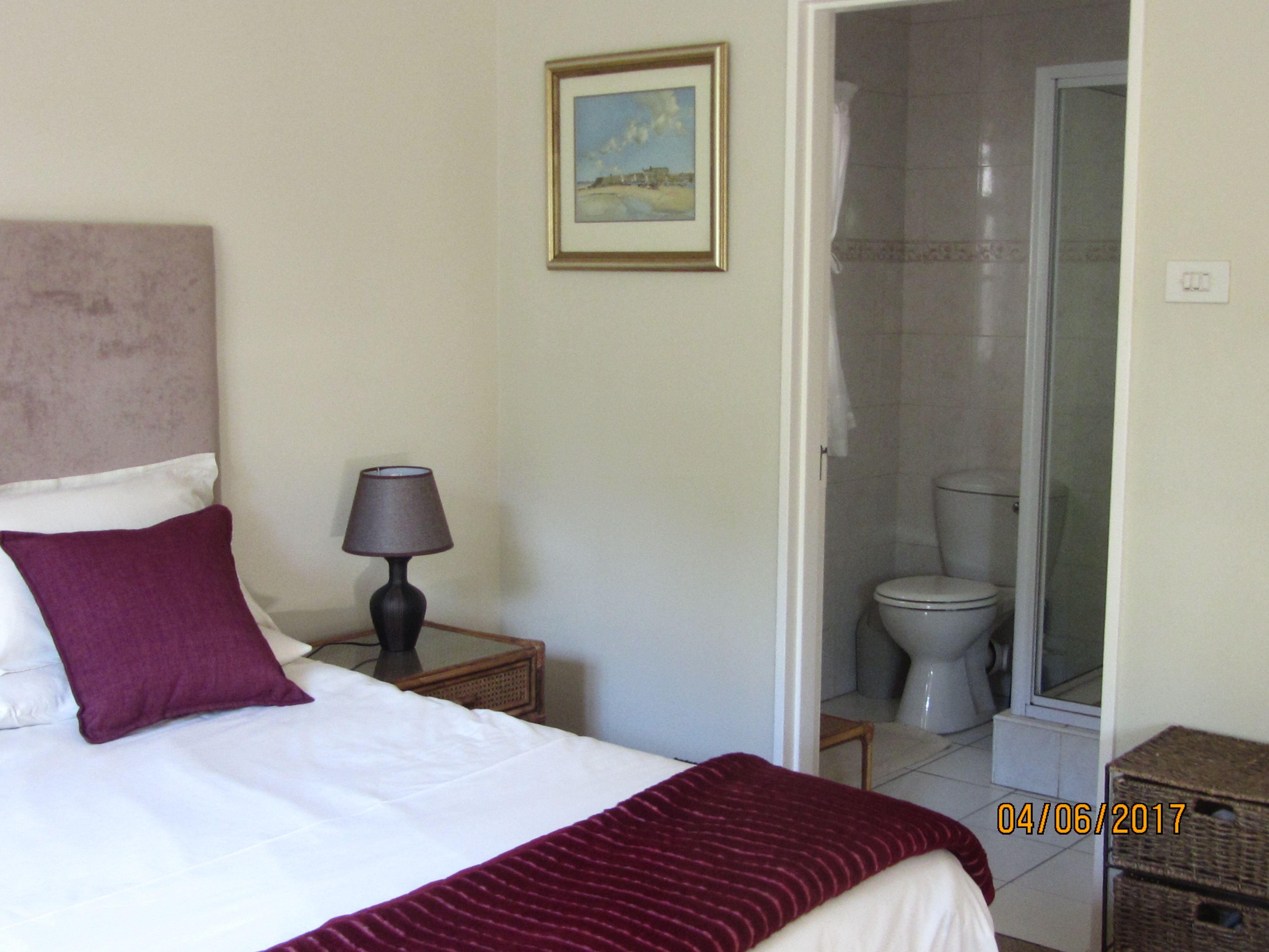 Dolphin Escapes Book Your Dream SelfCatering or Bed and Breakfast Now!