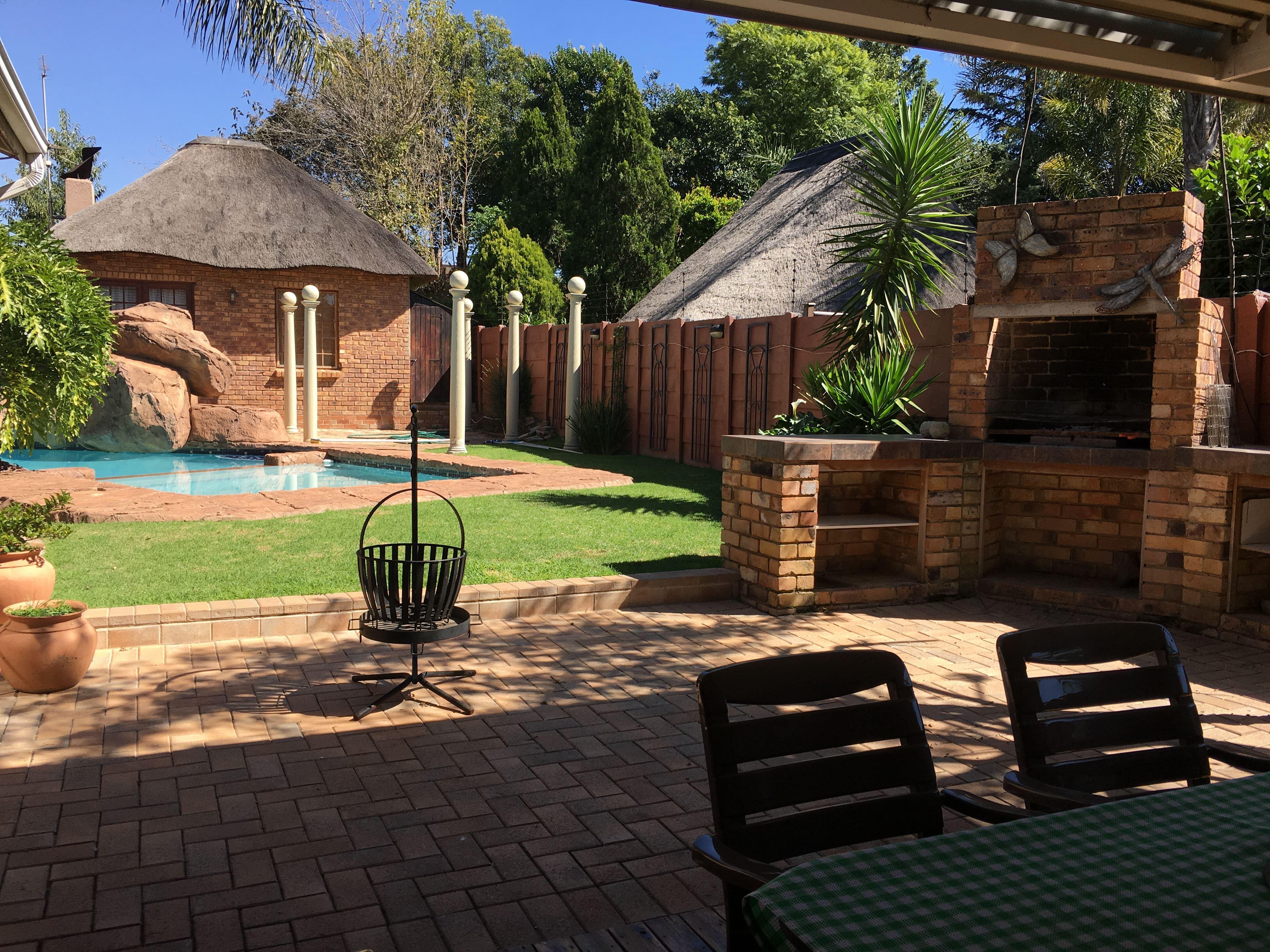 Africa Ekhaya Get the Best Deal Book SelfCatering or