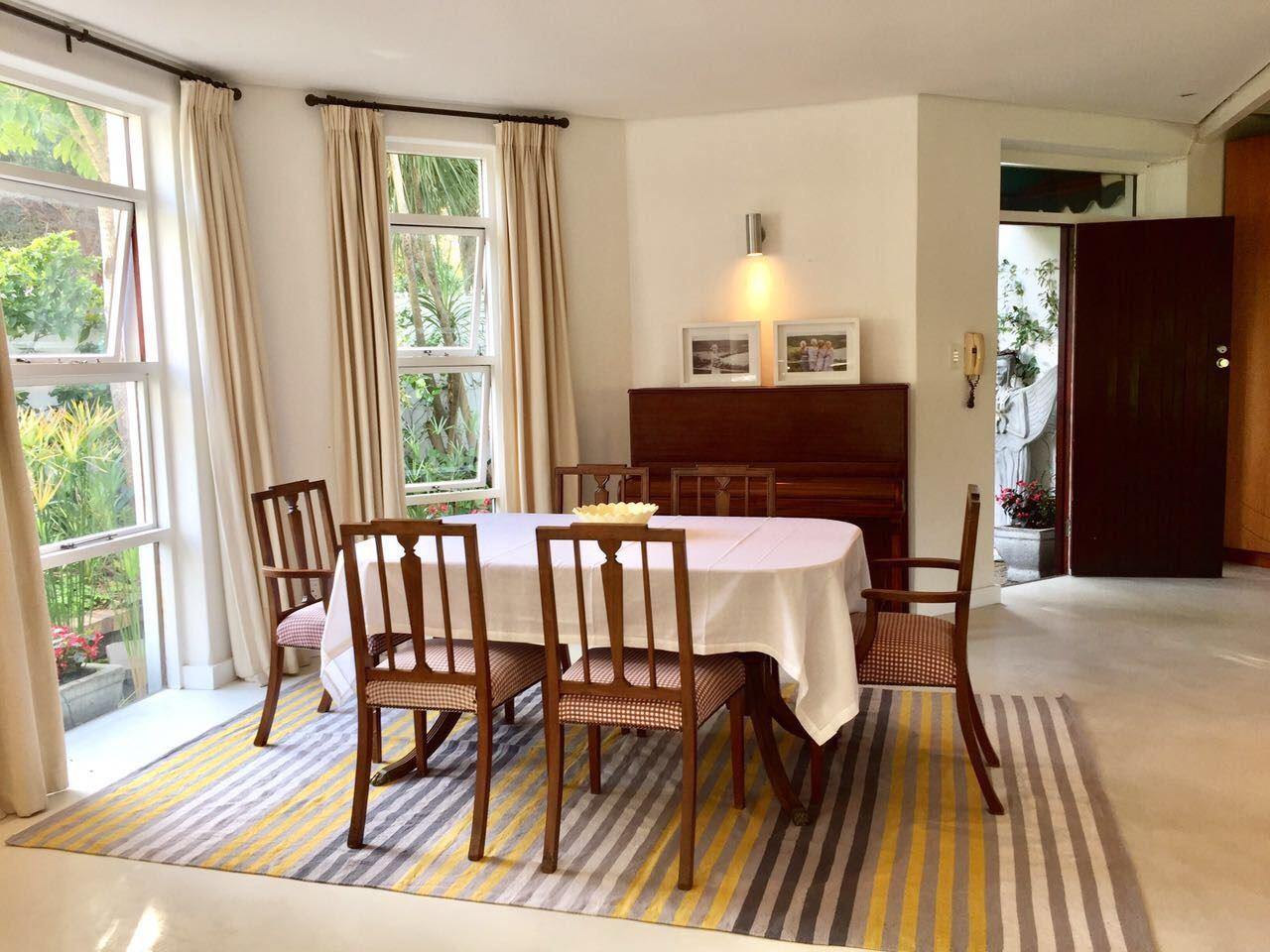 Airlie Cottage Secure Your Hotel, SelfCatering, or Bed and Breakfast