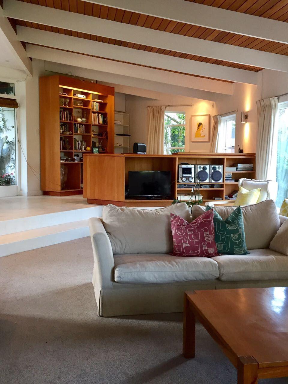 Airlie Cottage Secure Your Hotel, SelfCatering, or Bed and Breakfast