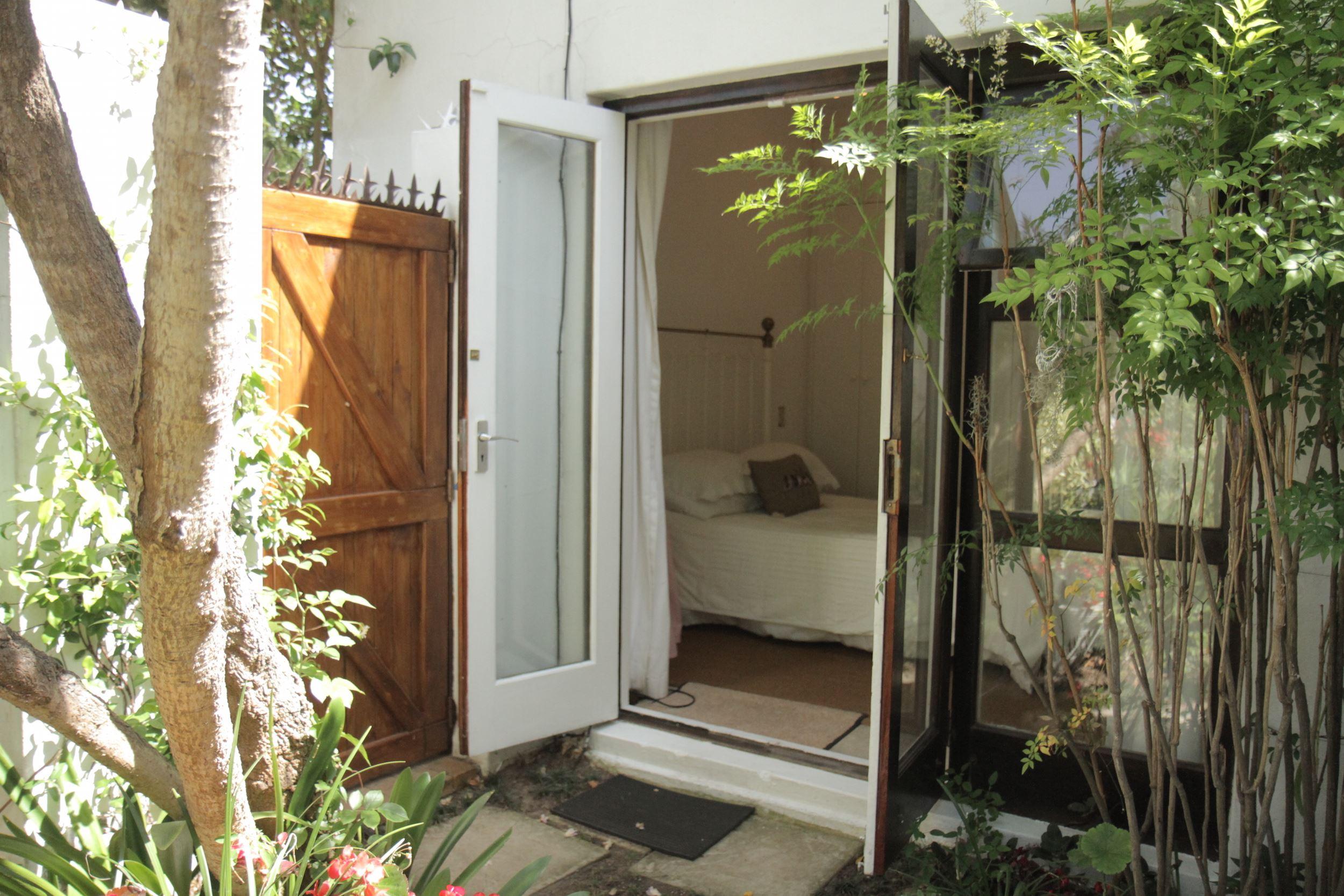 Airlie Cottage Secure Your Hotel, SelfCatering, or Bed and Breakfast