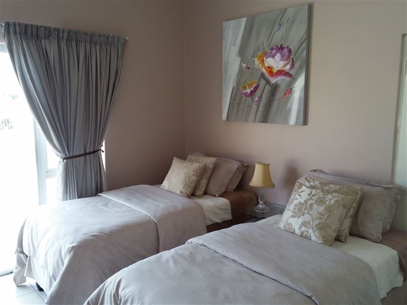 Port Elizabeth Selfcatering Apartments Book Your Dream SelfCatering or Bed and Breakfast Now!