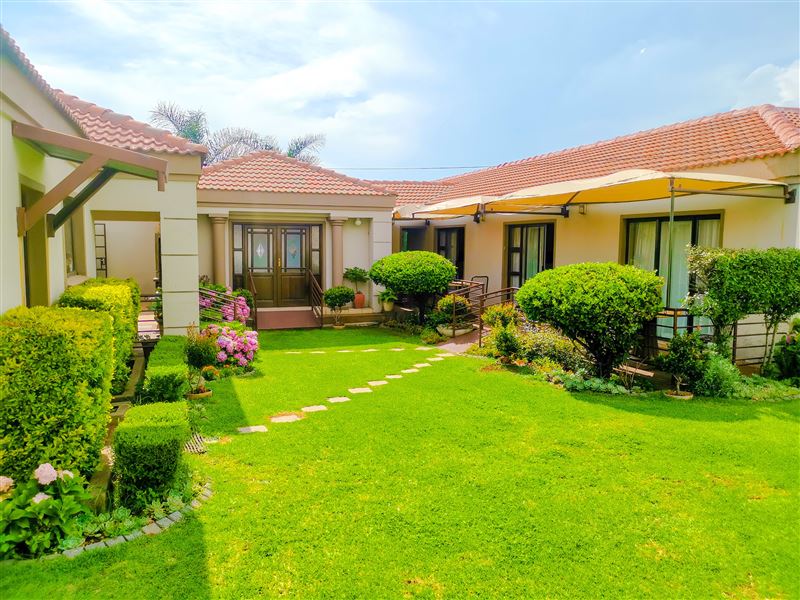 Themba Le Njabulo B n B Budget Deals and Offers Book Now!