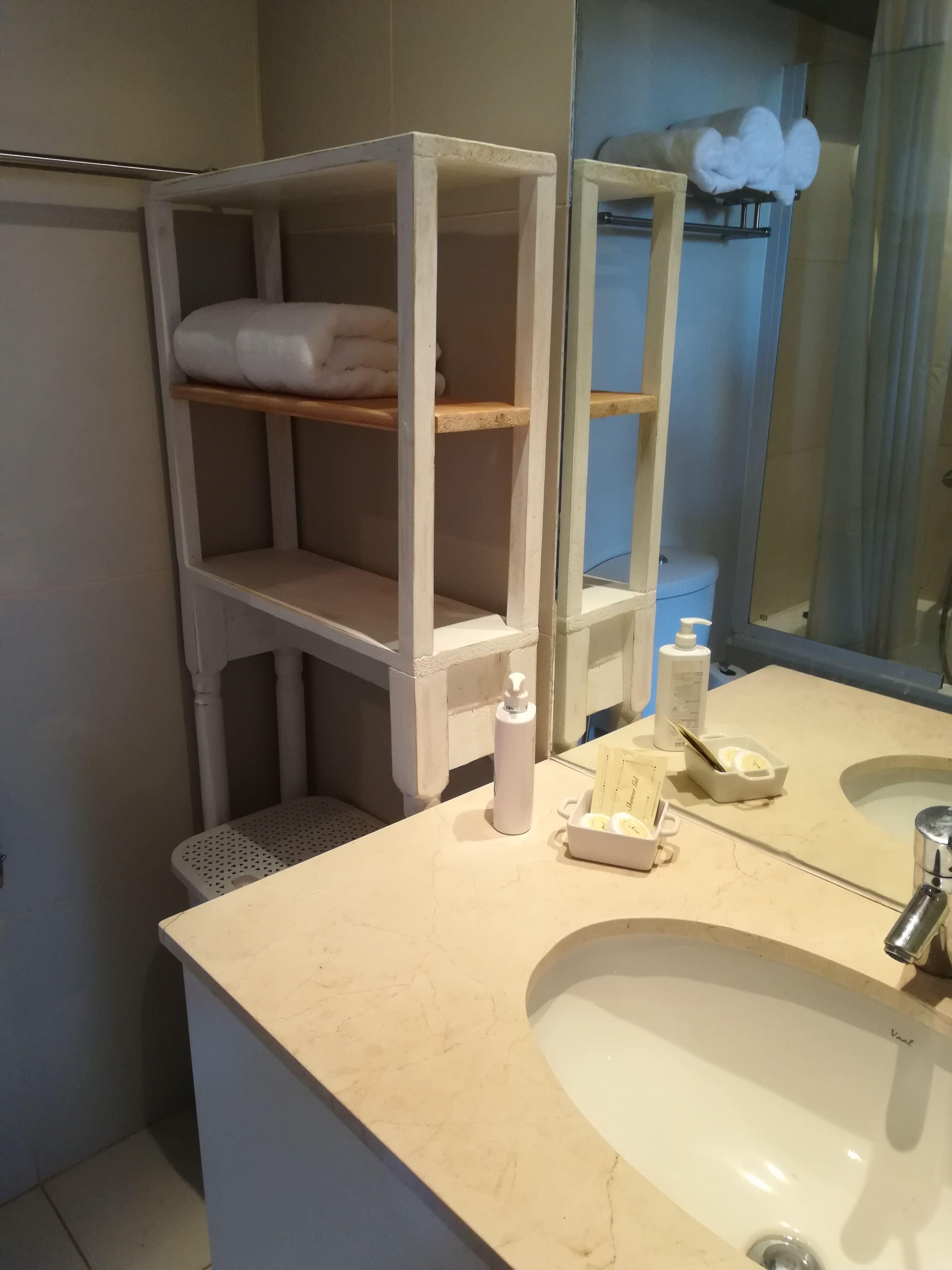 1009 Fountains Hotel Reserve Your Hotel, SelfCatering, or Bed and