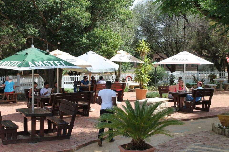 Traceys Guest House Book Your Dream SelfCatering or Bed and