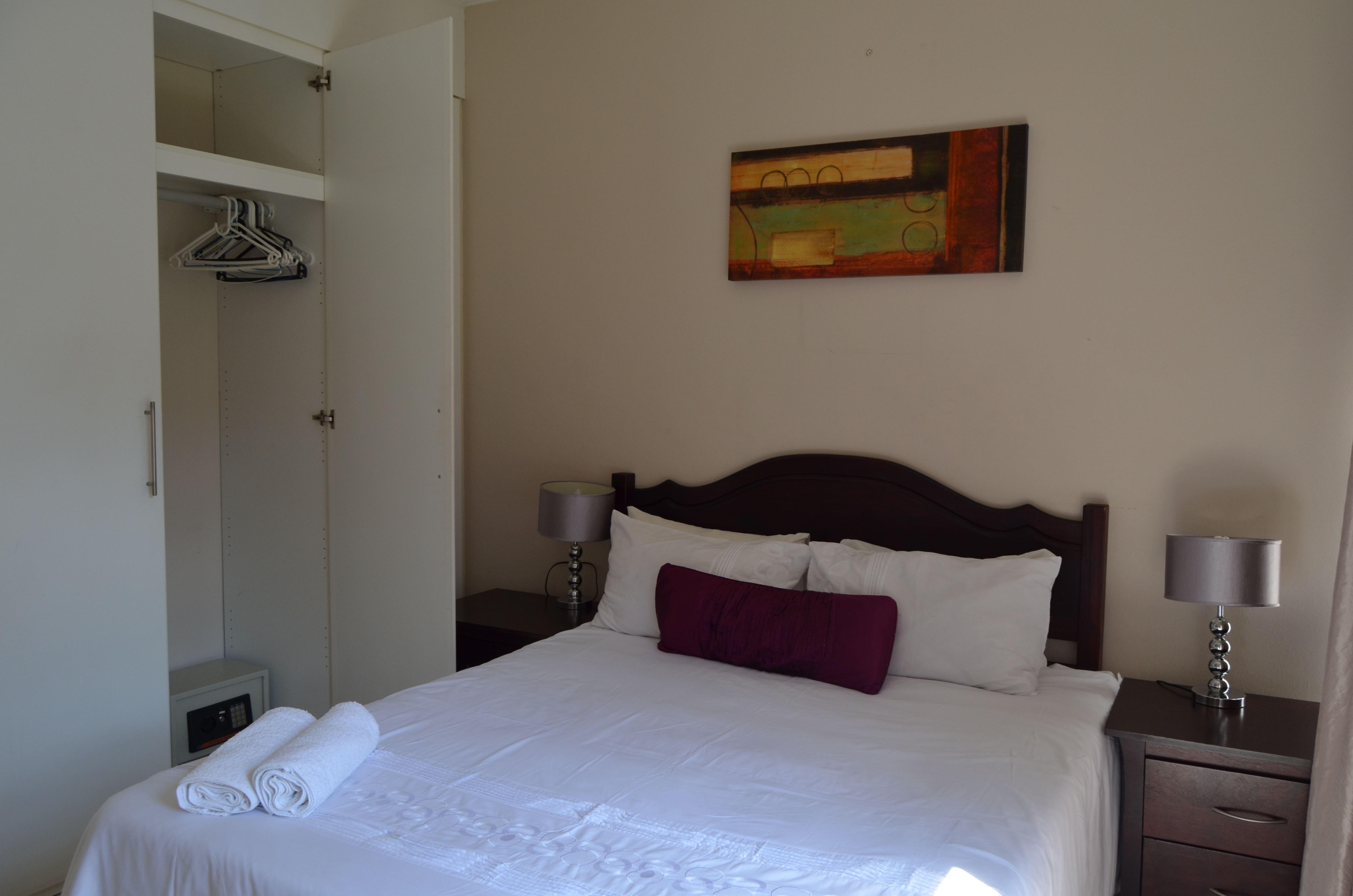 Leafy Apartments Ferndale Affordable Deals Book SelfCatering or Bed and Breakfast Now!